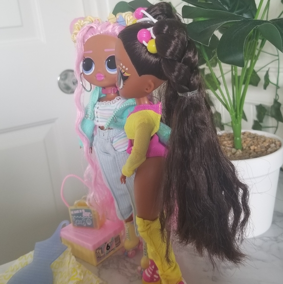 Set Of 2 OMG Dolls! 🤩 - Picture 3 of 5